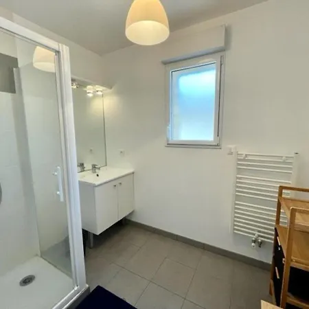 Quiberon, 3 Pieces, 5 Personnes - Fr-1-478-25 Apartment *